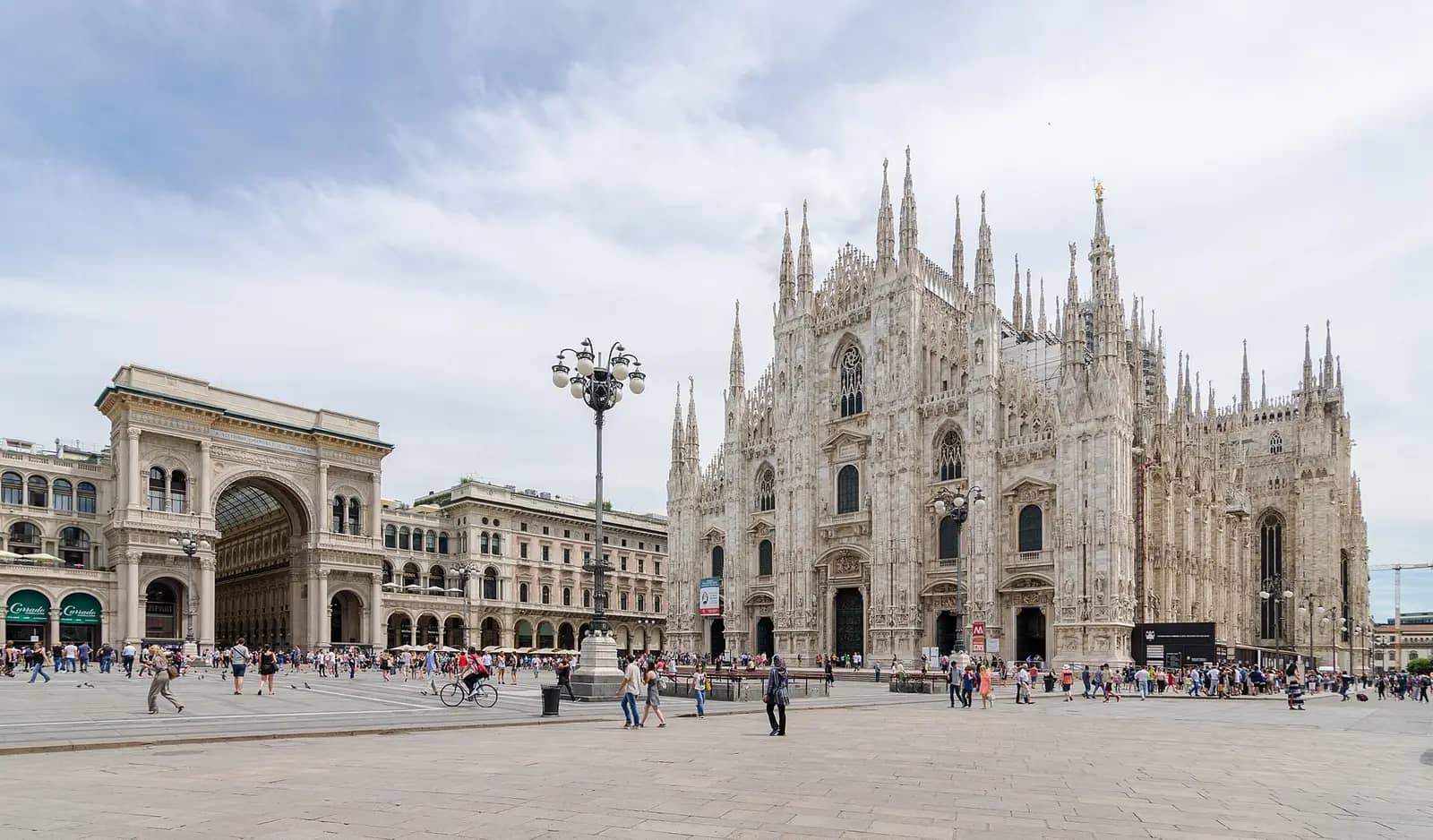 Piazza del Duomo, Milan, Italy